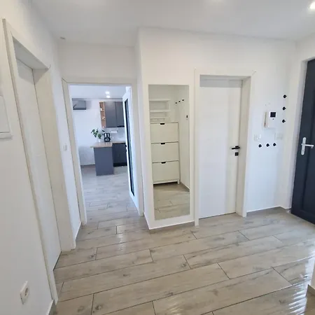 Apartment Penthouse Josipovic