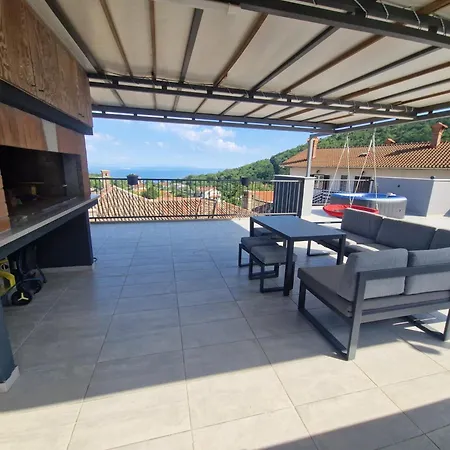 Apartment Penthouse Josipovic